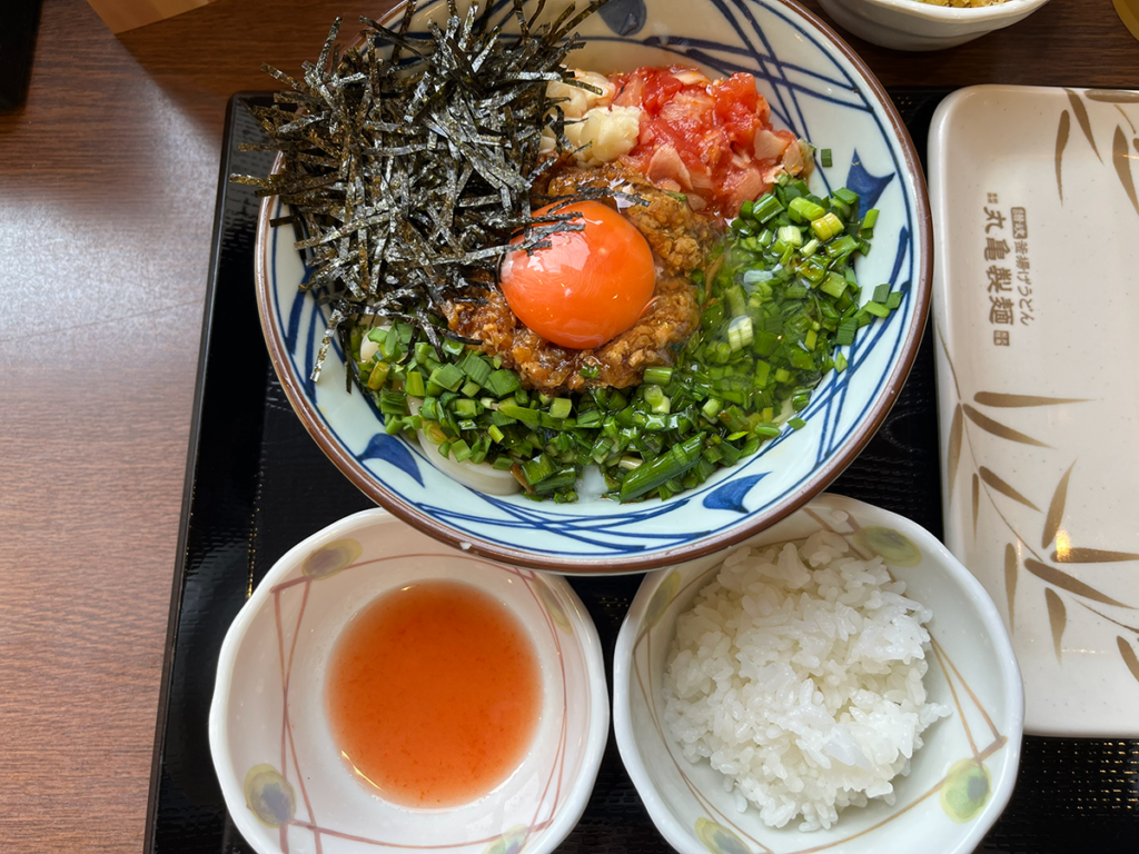 肉辛まぜうどん