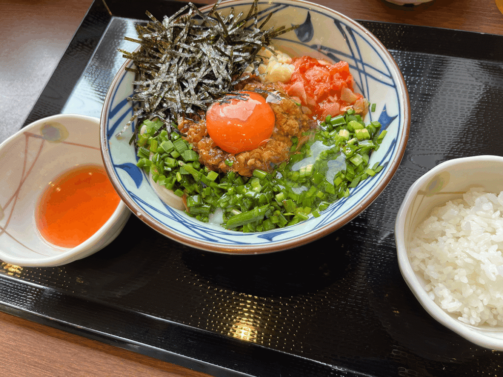 肉辛まぜうどん